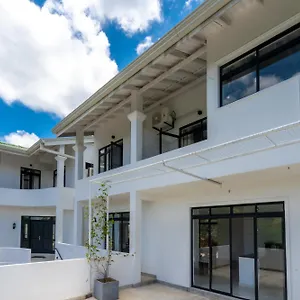 Shiro In Kandy