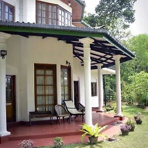 ** Гостевой дом Pearl House Шри-Ланка
