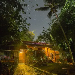 *** Resort Wyndvalley Garden India